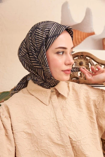 Moda Mevsimi İpekhan Çizgi Desen Soft Pamuk Viskon Eşarp Siyah-Sarı
