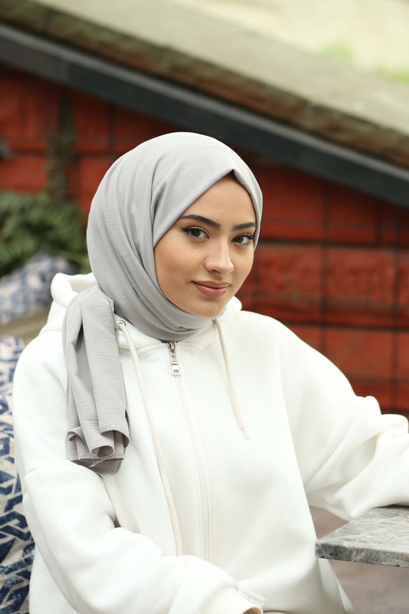 Moda Mevsimi FiveScarf Pamuk Kraş Caz Şal Açık Gri