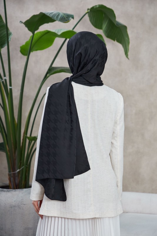 Moda Mevsimi İpekhan Neo Kazayağı Desen İpeksi Jakar Şal Siyah