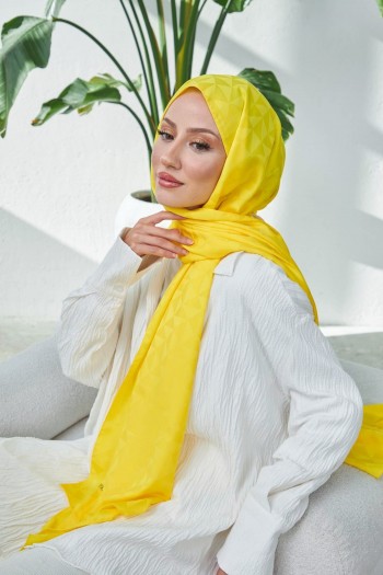 Moda Mevsimi İpekhan Triangle Desen İpeksi Jakar Şal Sarı